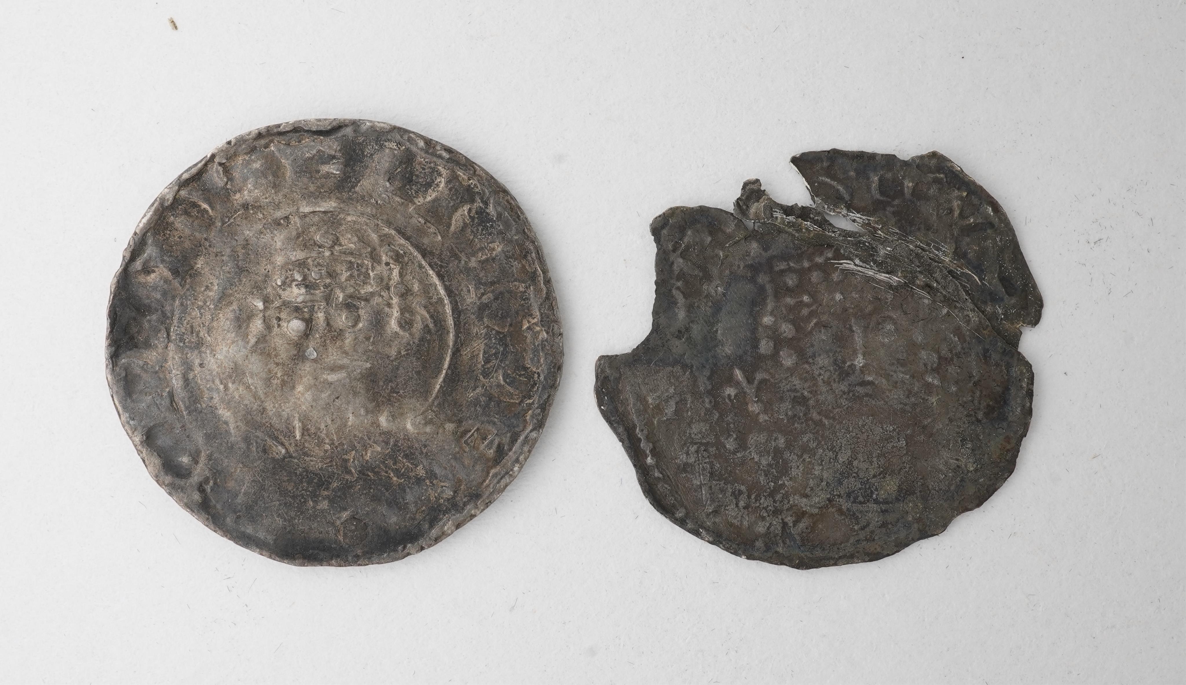British hammered coins, Norman kings;, William II (1087-1100), silver penny, cross in quatrefoil type, LIFSIE ON LVND, S. 1259, Henry I (1100-1135), silver penny, pellets in quatrefoil, split into pieces (2)